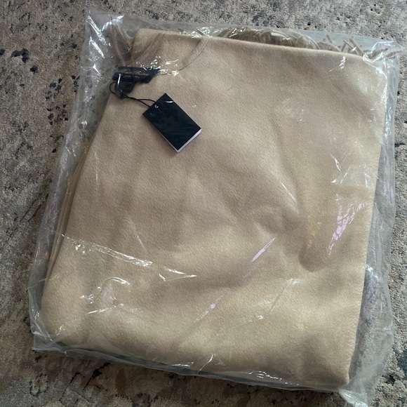 Brooks Brothers Camel Cashmere Ruana - Picture 2 of 5